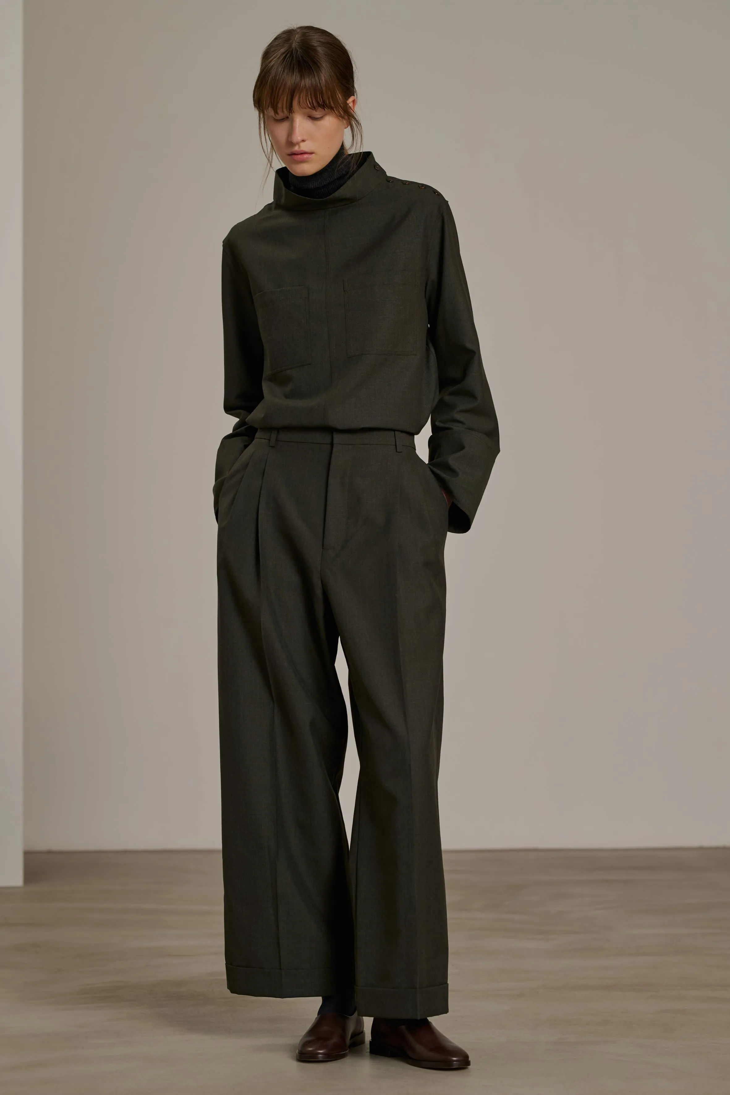PANTALÓN WATSON Pantalón con pinzas en tejido de lana jaspeada