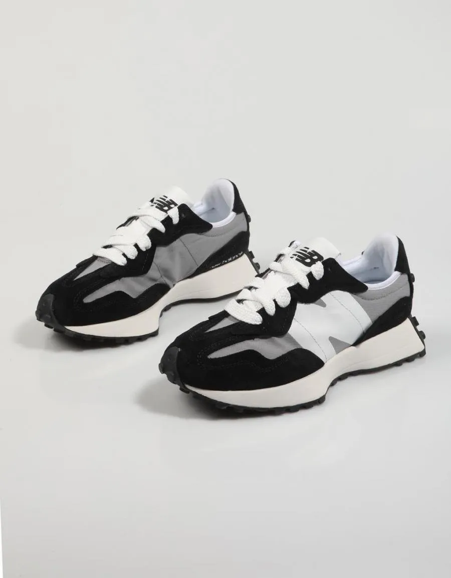  sneakers NEW BALANCE U327 WEC-BLACK/GREY 81942