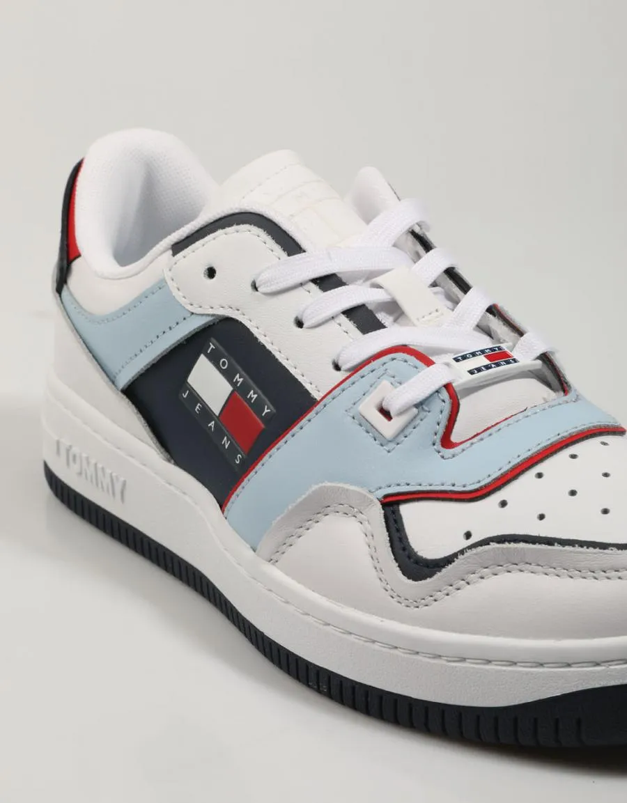  zapatillas TOMMY HILFIGER Tommy Jeans City Pop Basket Wmn en Blanco 79910