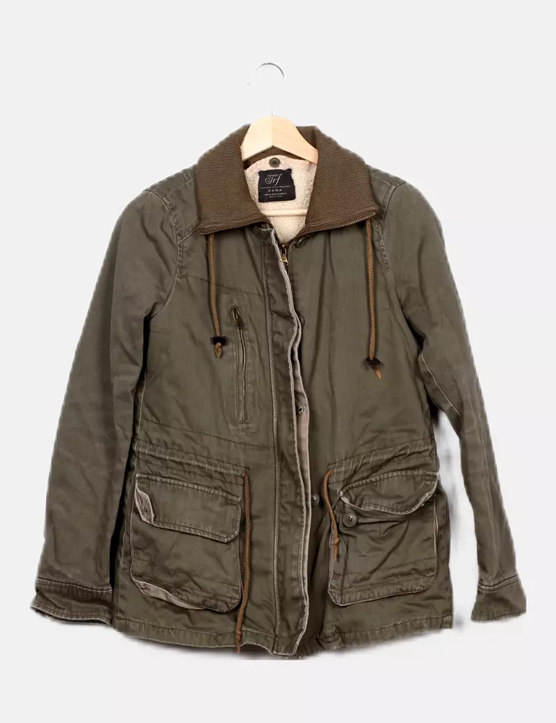 Zara Parka verde borrego interior